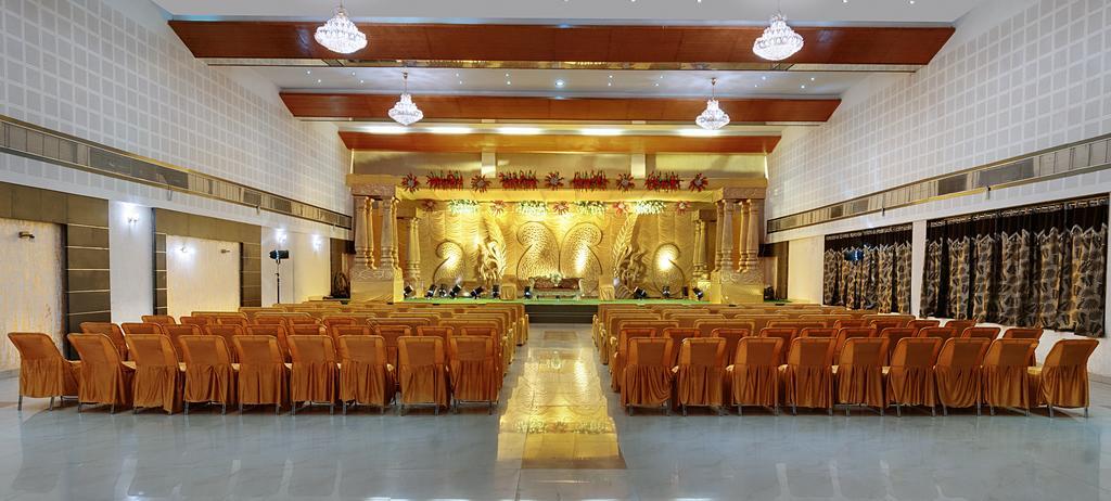 Hotel Balaji Central Ratlam Экстерьер фото